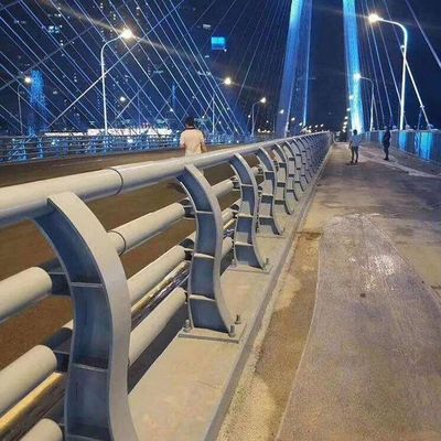 angepasste Farbe Highway Guardrail Brücke Guardrail mit Hot Dip Galvanized Stahl