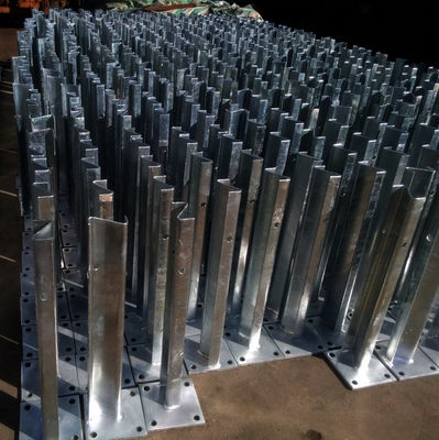 Hot-Dip Galvanized Highway Guardrail Flange Post für AASHTO M180 Außensicherheit