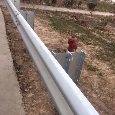 Anti-Korrosions-Hot Dip Galvanized Highway Guardrail Post für das Straßenschutzsystem