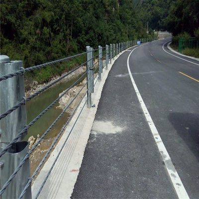 Straßenverkehrssicherheit Kabelbarriere Stahldrahtseil Schranken mit individueller Farbe