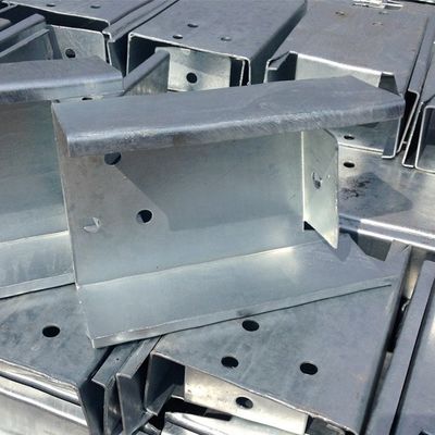 Highway Guardrail Crash Barrier Heißgewalzter Block mit Korrosionsbekleidung