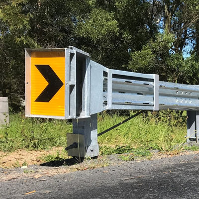 Q235 Q345 Verzinktes, pulverbeschichtetes SKT-Endgerät für den Schutz von Straßenschutzgeländen