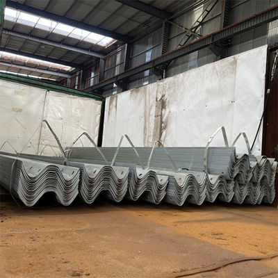 Hot Dip Galvanized Metall Highway Guardrail mit Q235 Q345 angepasste Leistung