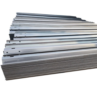 Q235B Q345B Stahl-W-Beam Highway Guardrail Crash Barrier mit AASHTO M-180-Standard