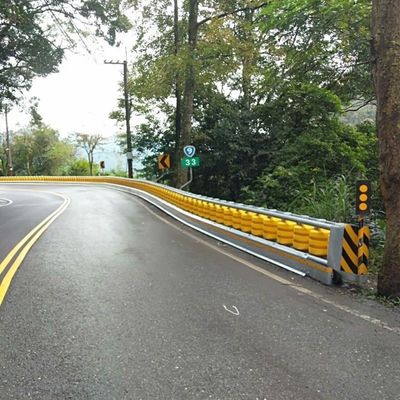 Sicherheit des Straßenverkehrs ISO-Standard PU und PVC-Sicherheitsroller Schutz Schiene Rollbarriere