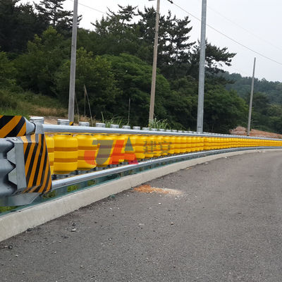 Hochintensitätsstahl-Rolling-Schutzrail, warmgewalzt, galvanisiert für die Sicherheit des Straßenverkehrs