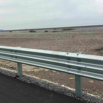 USA AASHTO-M180 Crash Barrier Guardrail mit heißverzinkter Kaltwalztechnologie