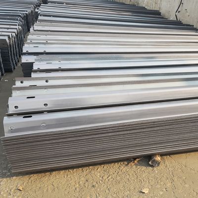 USA AASHTO-M180 Crash Barrier Guardrail mit heißverzinkter Kaltwalztechnologie