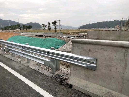 Galvanisierte und pulverbeschichtete Rollgrillbrücke für langfristigen Schutz