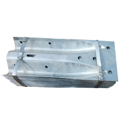 Galvanisierte W-Strahl-Schutzgrill-Brücke End-Terminal benutzerdefinierte Form für verbesserte Verkehrssicherheit