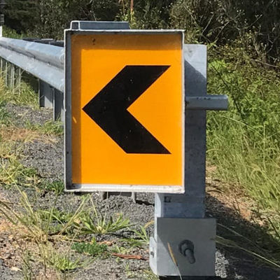 Straight Barrier Roadway Safety Galvanisierter W- und Thrie-Balken für die Straßenschutzleiste