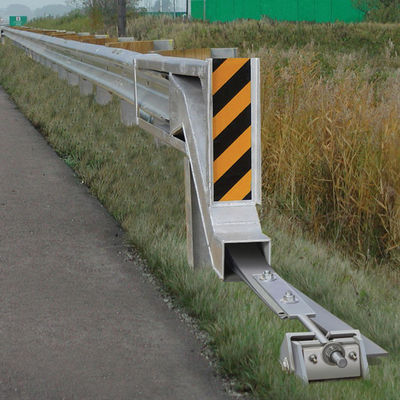 Straight Barrier Roadway Safety Galvanisierter W- und Thrie-Balken für die Straßenschutzleiste