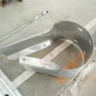 Pulverbeschichtete W-Strahl-Straßenschutzgrille mit galvanisierter Beschichtung und Endterminal