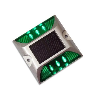 ROHS-zertifizierte Solar-Aluminium-LED-Solar-Quadrat-Straßenstift für die Straßenverkehrssicherheit