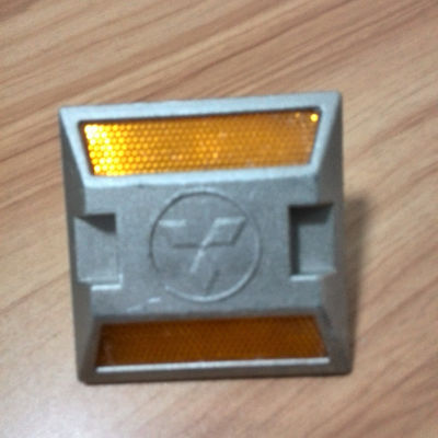 Highway Road Stud Reflective Square LED Marker in Grün für die Sicherheit auf der Straße zum Verkauf