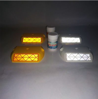 LED-Plastik-Katzen-Augen-Reflexionslicht Solarstraßenstange aus hoch sichtbarem PVC