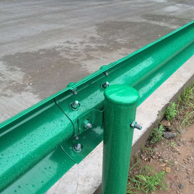 Q235 Q345 Galvanisierter Stahl Highway Guardrail mit individuellen Spezifikationen