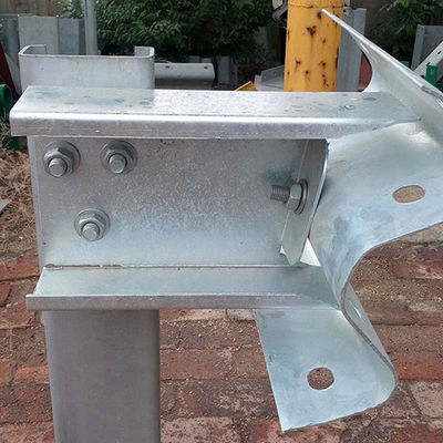 Straßenverkehrssicherheit AASHTO M180 Highway Guardrail U Block Spacer zum Schutz