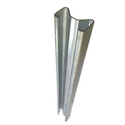 Warmgetränkte galvanisierte Stahlstraßengitter Sigma Post mit gerader Barriere