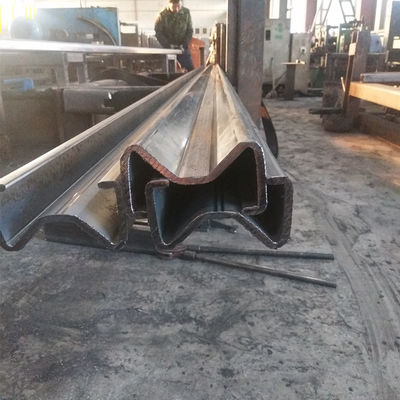 Warmgetränkte galvanisierte Stahlstraßengitter Sigma Post mit gerader Barriere