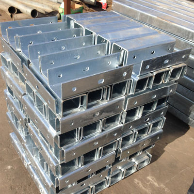 Galvanisierter W-Beam Highway Guardrail Spacer für die Sicherheit auf der Straße und Pulverbeschichtung