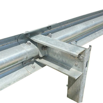 Hot Dip Galvanized Steel Highway Guardrail H Post Korrosionsschutz