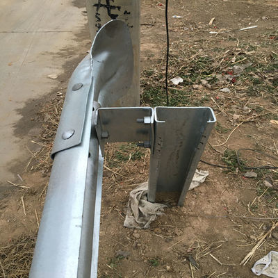 Hot Dip Galvanized Steel Highway Guardrail H Post Korrosionsschutz