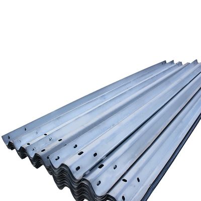 Galvanisierte Q235 Q345 W Walzbalken Metall Straßenschutzgelände
