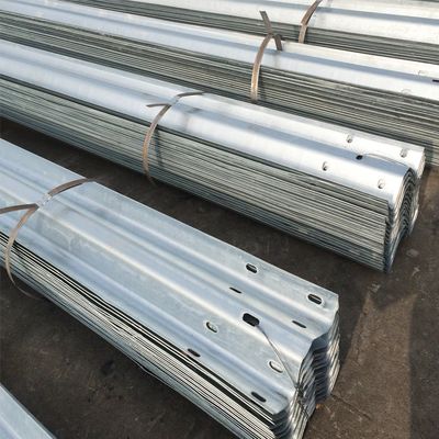 Auf Wunsch gefertigte Warmtauchenverzinkte Straßengitter 345 Material