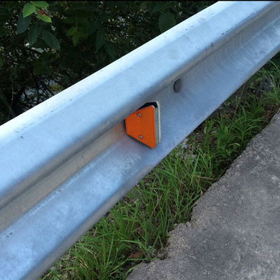 Highway Guardrail V-Typ-Reflector PVC-Sicherheitswarnposten für die Verkehrssteuerung