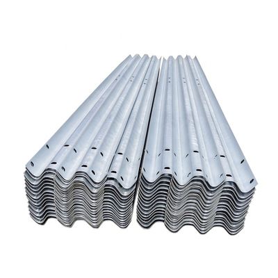Straight Barrier Hot Dip Galvanized Steel Highway Guardrail (Hochspitze aus galvanisiertem Stahl)