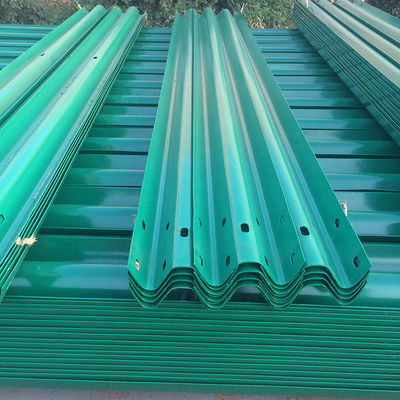 Q235 Q345 angepasste Farbe Galvanisierter Kurvbalken-Straßengitter für die Sicherheit auf der Straße