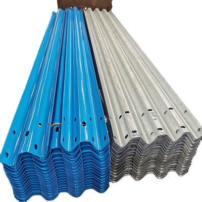 Außenverkehrssteuerung Q235 Q345 Stahl W Beam Highway Guardrail System für individuelle