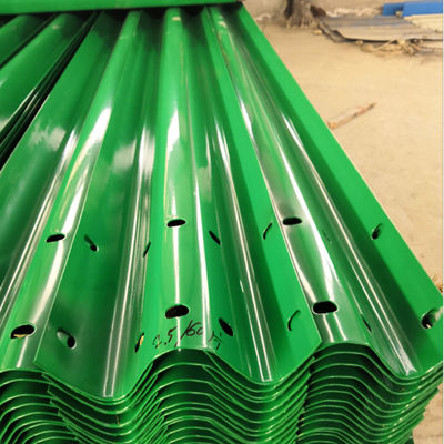 CE-zertifizierte Zinkbeschichtung Q235 Hot Dip Galvanized Highway Guardrail Stahlverkehrsschranke