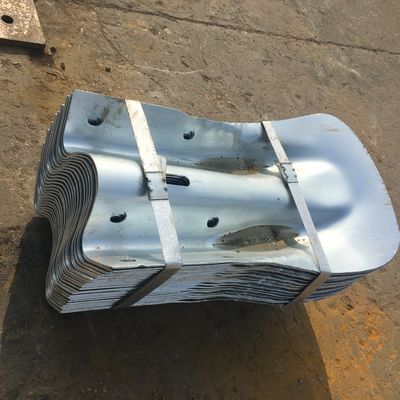 Highway Guardrail End Flügel Stahl Fischschwanz Terminal End für den sicheren Straßenschutz