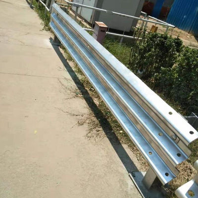 Warmverzinkte und kaltgewalzte Balken Stahlschutzgelände für den Schutz von Schnellstraßen