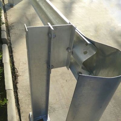 Galvanisierte Q235 Q345 Stahl Straßenschutzgrill H Post mit ISO9001 2000 Zertifikat