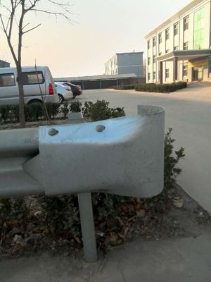 Geschneiderte galvanisierte Stahl-Straßengitter für die Straßensicherheit zum Verkauf