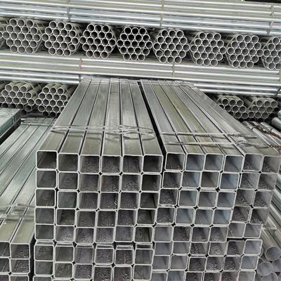 Einfach zu montieren 4x4 galvanisierte Quadrat Metallzaun Post für Highway Guardrail