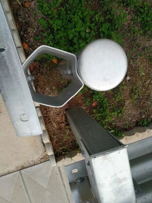 Straßenverkehrssicherheit Galvanisierte Metallrunde Neule für die Straßenschutzgleise