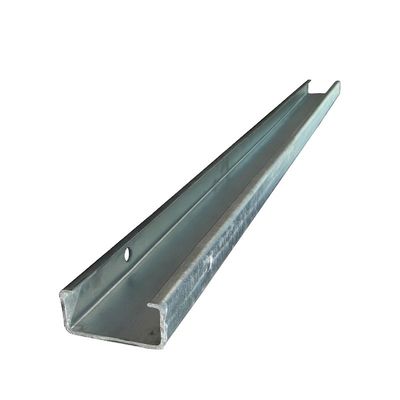 Straßenverkehrssicherheit Hot Dip Galvanized Steel Guardrail Crash Barrier C Post zum Schutz