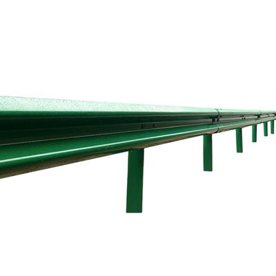 Zubereitende Farbe Q345 Q235 Galvanized Steel Highway Guardrail für die Sicherheit des Straßenverkehrs
