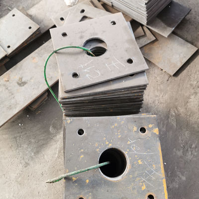Warmgewalzte galvanisierte Schwerlastzaunpfosten mit individuell angepasster Edelstahlflansche