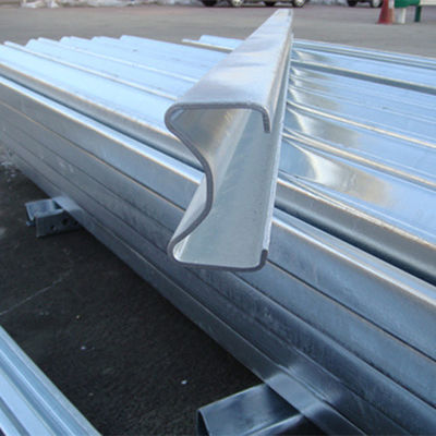 angepasste Hot Dip Galvanized Metal Sigma Stahlpfosten für Highway Guardrail