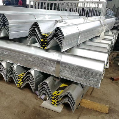 Zinkbeschichtung W Beam Guardrail für den Straßenschutz AASHTO M-180 Standard
