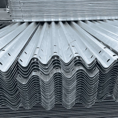 Außensicherheit US Aashto Standard Hot Dip Galvanized Highway Guardrail Verkehrsschranke