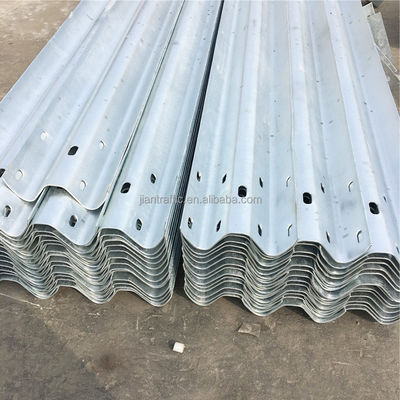 U Post And U Spacer Highway Guardrail, die dem AASHTO-M-180-Standard für Angola entspricht