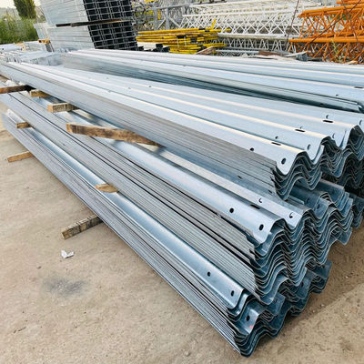 2022 Export des Highway Guardrail Standards AASHTO M-180 nach Afrika mit Q235 Q345