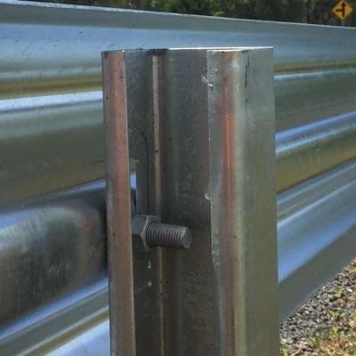 C-Stützpunkt für Warmdip Galvanized Highway Guardrail Korrosionssicherung